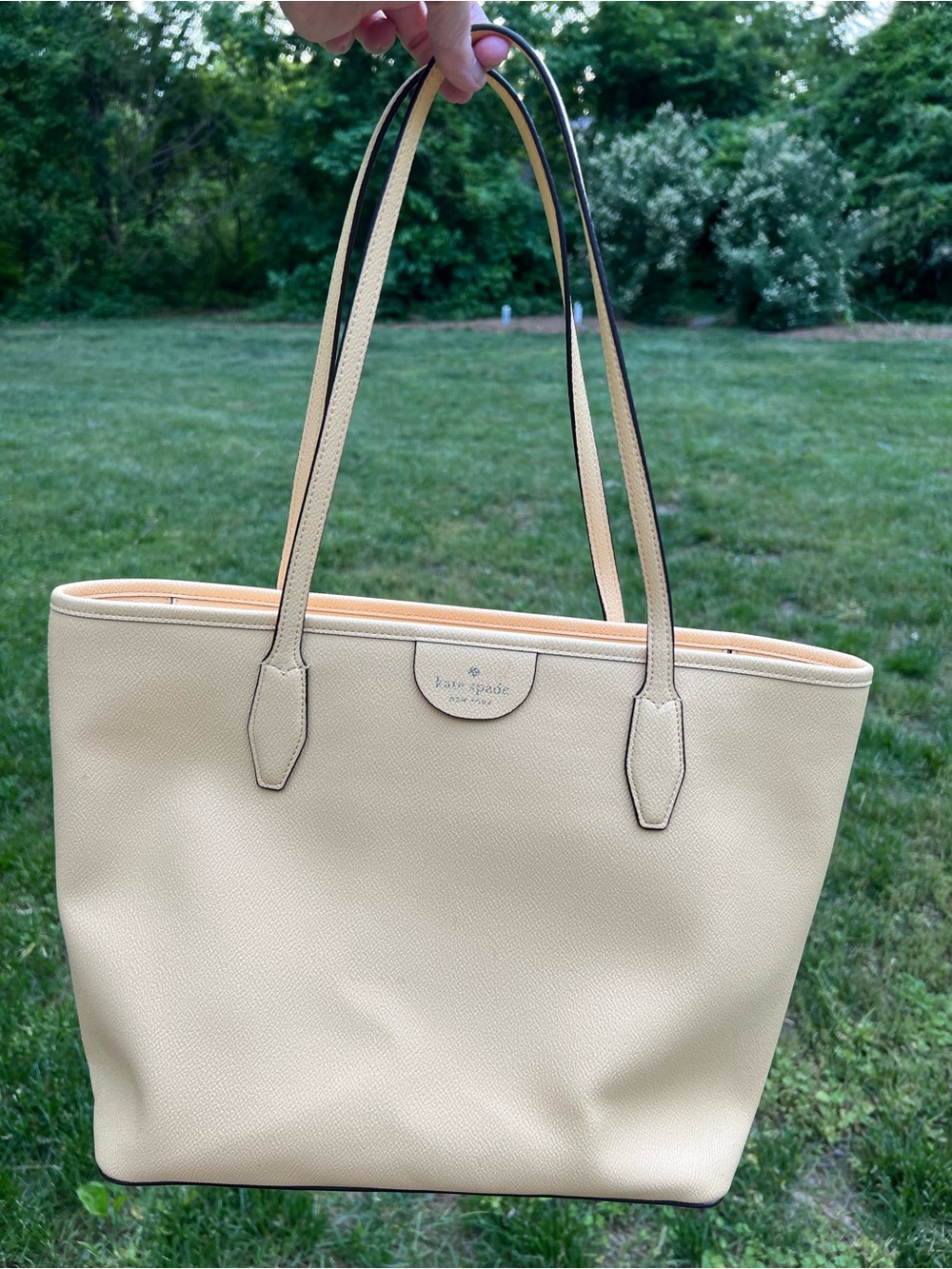 Kate Spade Lori Elegant Yellow Tote Bag - Picture 7 of 16